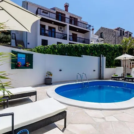 Ante - With Pool Appartement Cavtat