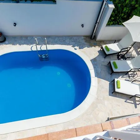Ante - With Pool Cavtat