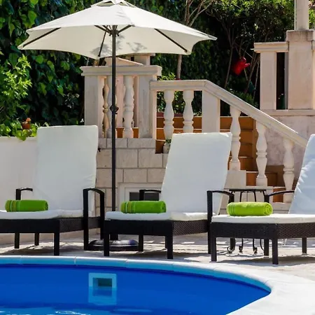 Appartement Ante - With Pool Cavtat