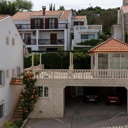 Ante - With Pool Cavtat