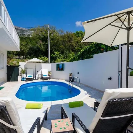 Ante - With Pool Appartement Cavtat